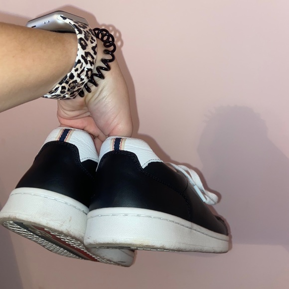 Black Ellen DeGeneres shoes - Picture 4 of 5